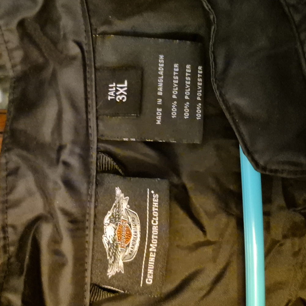 Rain jacket - Picture 2 of 3